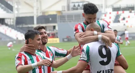 Kaf-Kaf, Bursaspor'u ağırlıyor 