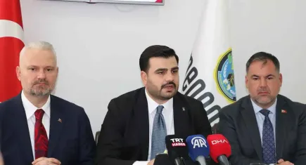 İnan’dan Sengel’e sert yanıt: Menemen Belediye başkanımızdan ders alsın 