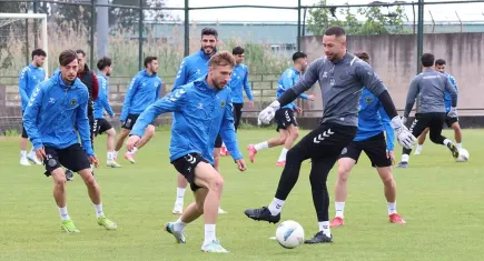 Menemen FK, Beyoğlu Yeni Çarşı Spor’u ağırlıyor 