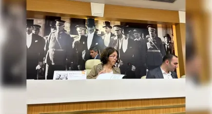 Çiğli'de halk "evsiz kalacağız" diyerek meclisi terk etti