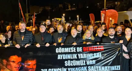 Kurun: Devrimcilerin mücadelesi hala gençliğe yol gösteriyor