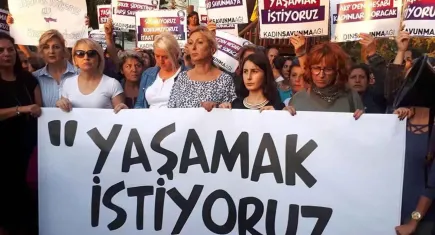 Kadın Savunması: Hayatına sahip çıkan kadınlar yalnız değildir