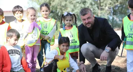 Dünya Çiftçiler Günü'nde Buca Belediyesi’nden miniklerle tarıma destek mesajı