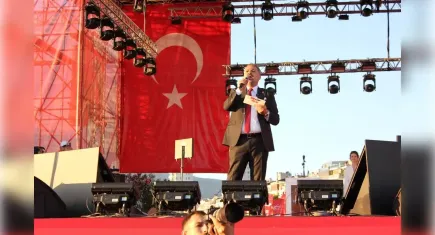 Aslanoğlu kürsüde İmamoğlu’nun mektubunu okudu: İktidar mesajı verdi!