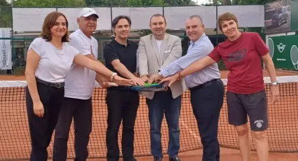İzmir’de tenis rüzgarı esecek
