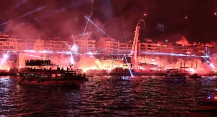Göztepe 100. yaşını büyük coşkuyla kutladı 