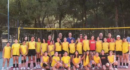Göztepe voleyboldan geleceğe yatırım
