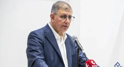 Başkan Tugay’dan yangına ilişkin açıklama: Yurttaşlar evlerine dönmeye başladı