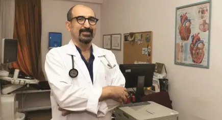 Eşrefpaşa Hastanesi Başhekim Yardımcısı Gaffar Karadoğan gözaltına alındı