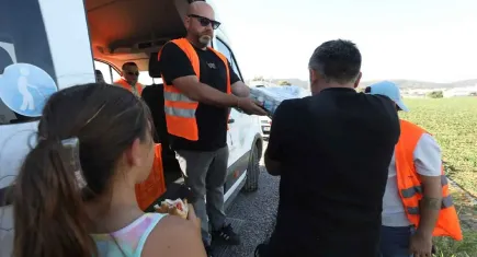 Menderes Belediyesi’nden yangından etkilenen vatandaşlara destek