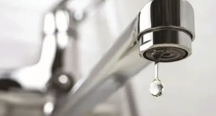 İZSU’dan Bayraklı için 10 saatlik su kesintisi uyarısı: 6 mahalle etkilenecek!