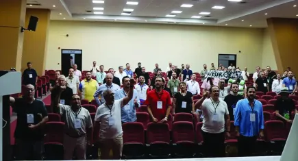 Altay’da eski yönetim ibra edilmedi!