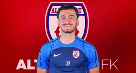 Altınordu bir oyuncusunu Trabzon’a uğurladı