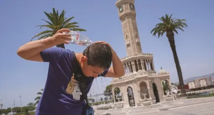 İzmir’de sıcaklıklar 35 derecenin altına inmeyecek