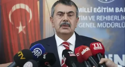 Bakan Tekin'den LGS tepkisi: “Geri zekâlıya anlatır gibi açıklıyoruz, yetmiyor!”
