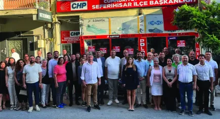 CHP İzmir İl Başkanlığı sahada