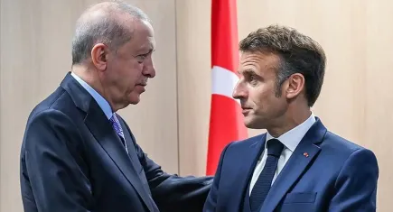 Cumhurbaşkanı Erdoğan, Macron ile görüştü: Gündemde neler var? 
