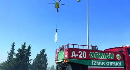 İzmir Buca'da orman yangını