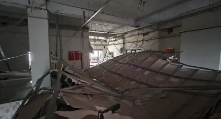 Kütahya'da asma tavanı çöken lokalde 1 kişi yaralandı