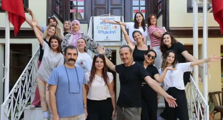 Konak’ta öğretmenlere dramalı eğitim