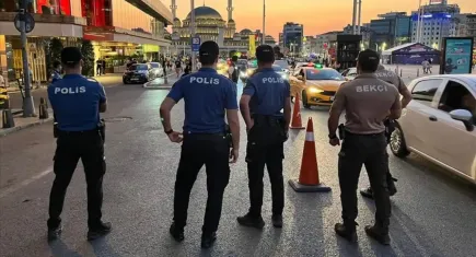 İstanbul'da dev asayiş operasyonu: 700 gözaltı, silah ve uyuşturucuya geçit yok!