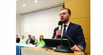 İçelli’den CHP’ye su eleştirisi: Vatandaşa ulaşamadan şebekede kayboluyor