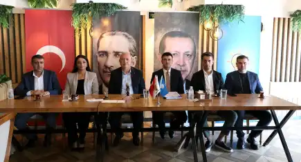 AK Parti İzmir Milletvekili Mehmet Ali Çelebi şehit aileleri ve gazilere ‘Terörsüz Türkiye’yi anlattı