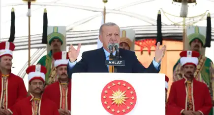 Cumhurbaşkanı Erdoğan: Bin yıl öncesinden bugüne kurulan medeniyet köprüsü Ahlat