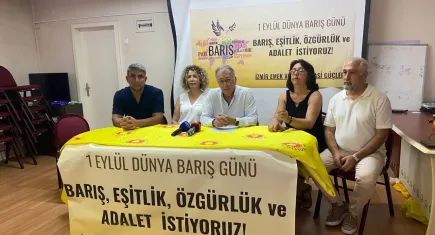Eğitim Sen ve İzmir Emek Demokrasi Güçleri'nden 1 Eylül için barış çağrısı