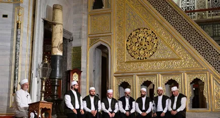 Türkiye’nin dört bir yanında Mevlid Kandili coşkusu: Camiler dolup taştı, dualar semaya yükseldi