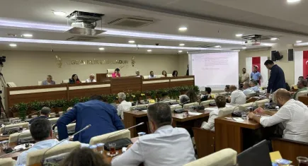 Karabağlar Meclisi’nde eğitim desteği ve katı atık bedeli tartışması