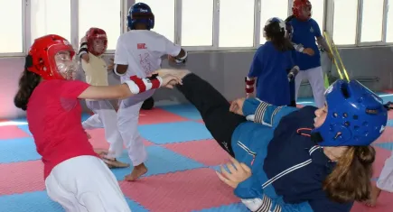 Bornova’da kış spor kursları için kayıtlar başladı