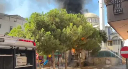 İzmir Karabağlar'da trafoda çıkan yangın söndürüldü