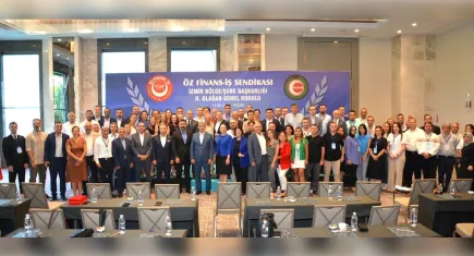 Öz Finans-İş Sendikası İzmir'de 'yeniden Bozkurt' dedi