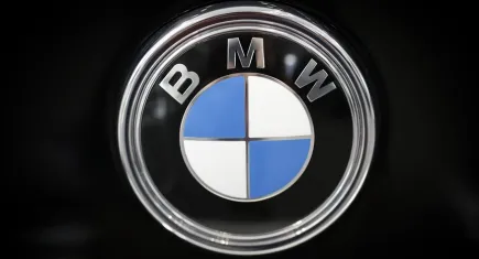 BMW’de yangın alarmı! Yüz binlerce araç geri çağrılıyor