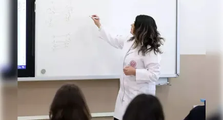 Kutlamadan çok hak arayışı: 5 Ekim Dünya Öğretmenler Günü
