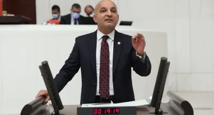CHP’li Polat’tan ‘boş havalimanı’ tepkisi: Plansızlığın faturasını halk ödüyor