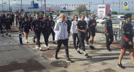 Kadın Milli Takımımızdan Kordon yürüyüşü