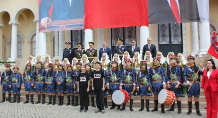 Cumhuriyet Bayramı kutlamalarında ikinci adres Konak Atatürk Meydanı oldu