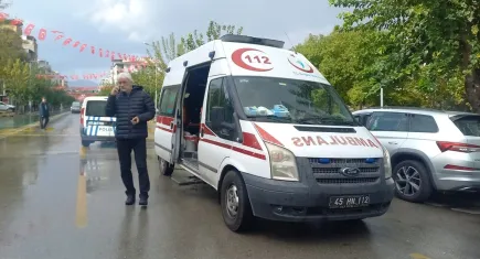 Manisa'da kavga: 1 kişi sırtından bıçaklandı