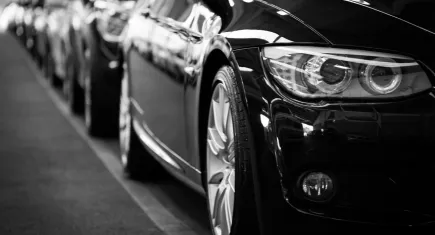 Türkiye otomotivde vites büyütüyor: 43.7 milyar dolarlık ihracat rekoru ve yeşil dönüşüm sinyali!