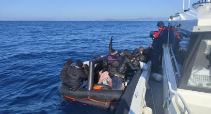İzmir'in haber: Dikili ve Foça’da 33'ü çocuk 91 kurtarıldı