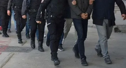 Bakan Yerlikaya duyurdu: 37 ilde FETÖ operasyonlarında 121 gözaltı