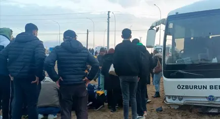 Öğrenci servisi kamyonetle çarpıştı: Çok sayıda yaralı var
