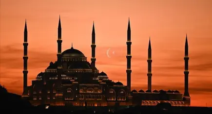 Üç aylar aynı yıl içinde ikinci kez idrak edilecek