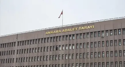 Kendilerini polis ve savcı olarak tanıtıp dolandırıcılık yapan 24 şüpheli tutuklandı