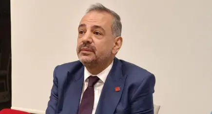 İzmir'de kooperatif mağdurlarından CHP İl eski Başkanı Aslanoğlu'na tepki