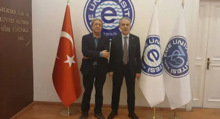 EÜ, eğitimde yapay zekâyı müfredata taşıyor
