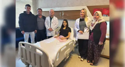 Genç kızı mantar zehirlenmesinden organ nakli kurtardı