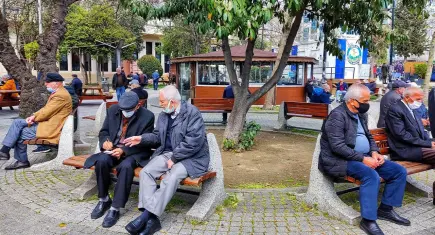 Emeklilikte Adalet Derneği’nden kademeli emeklilik hakkı çağrısı